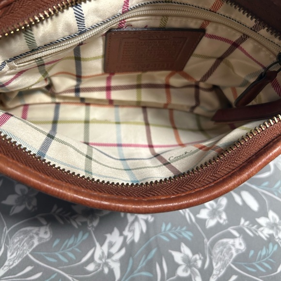 Vintage Coach Brown Leather, very smooth - Picture 2 of 5